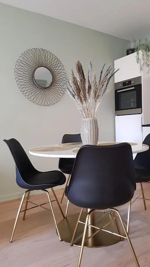 Bnb Antwerpen - Chique 0*, Antwerp